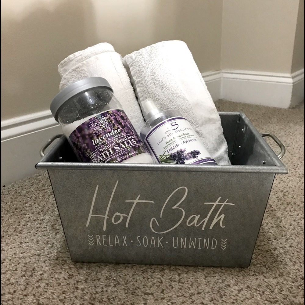 Galvanized metal bath bin with white logo